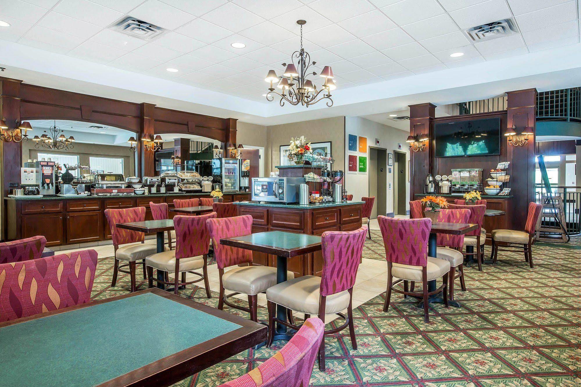 Comfort Inn&Suites Near Burke Mountain Saint Johnsbury Eksteriør bilde
